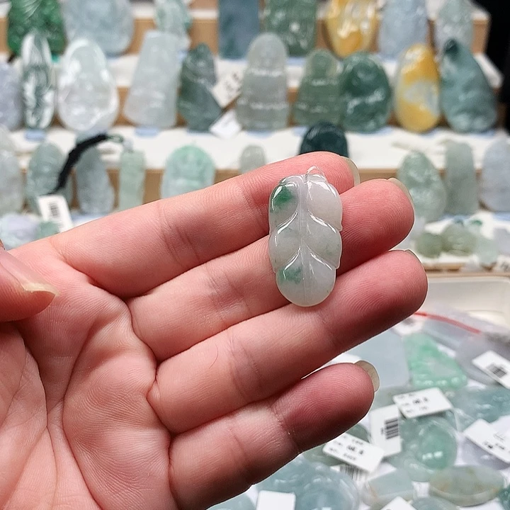 吊坠(不含链)未镶嵌翡翠70叶子