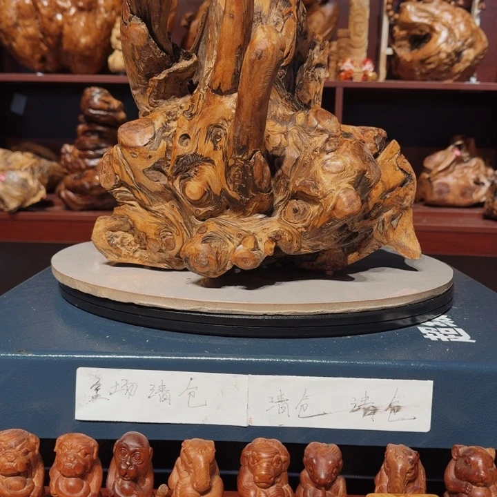 木日**辉玉镯工艺坊家居摆件2