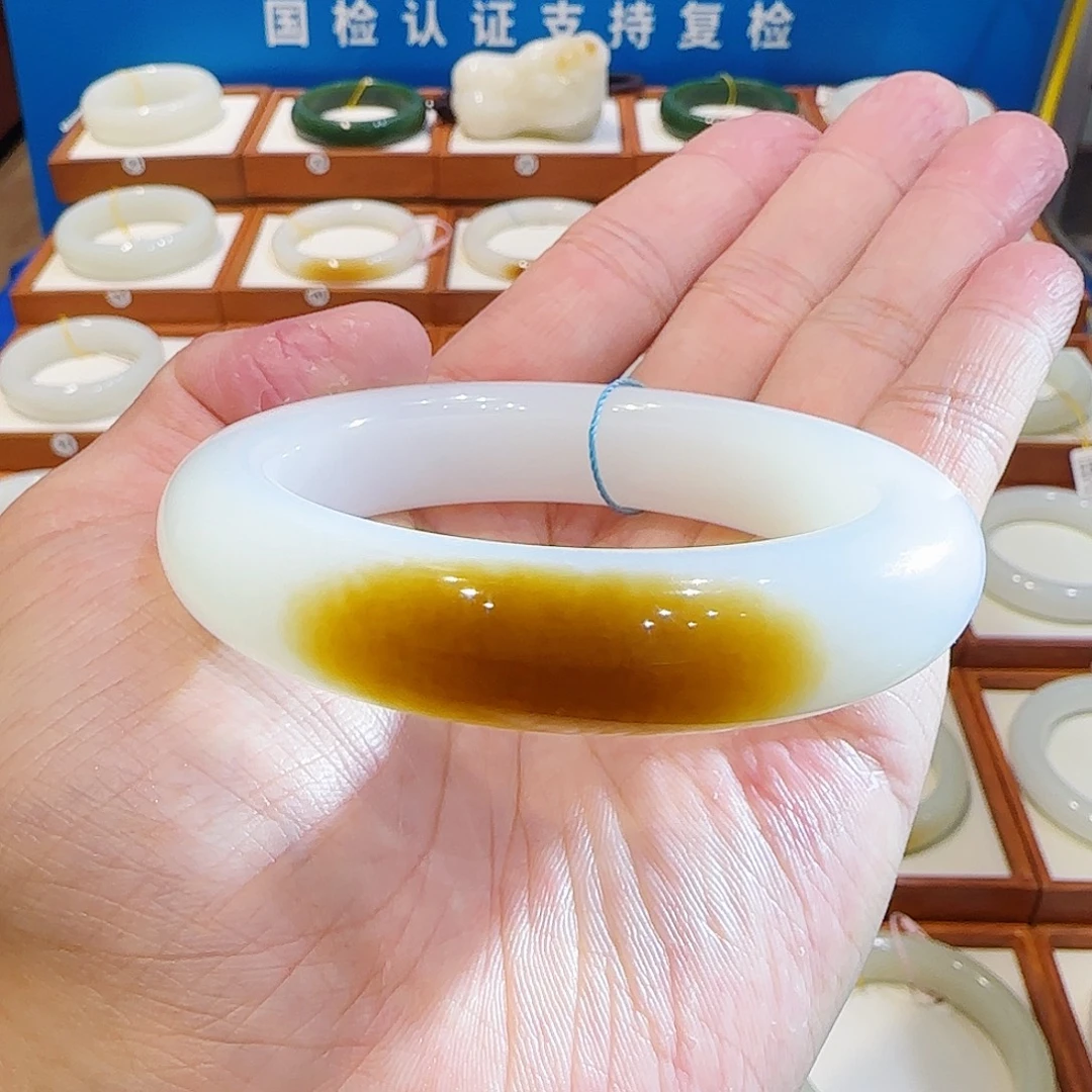 和田玉未镶嵌手镯且末传承级老红糖57 58 59