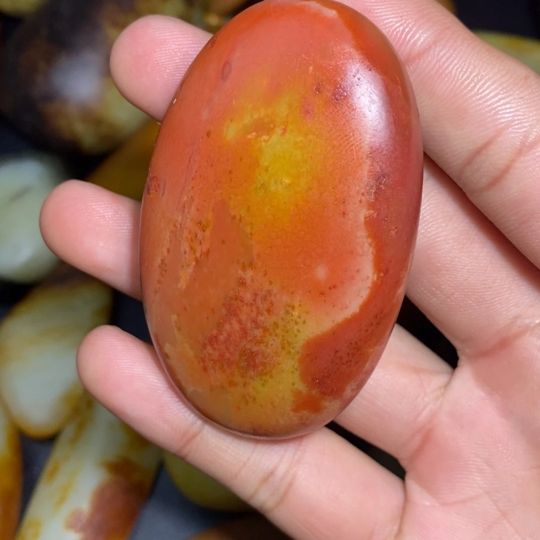 和田玉未镶嵌珠宝奇石