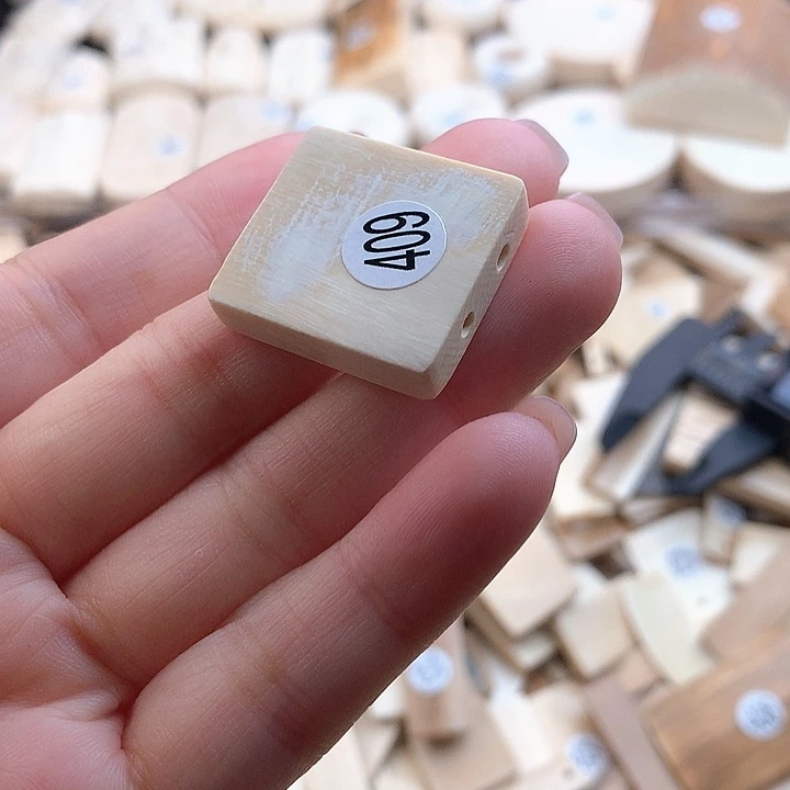 泥塑不打孔联系客服