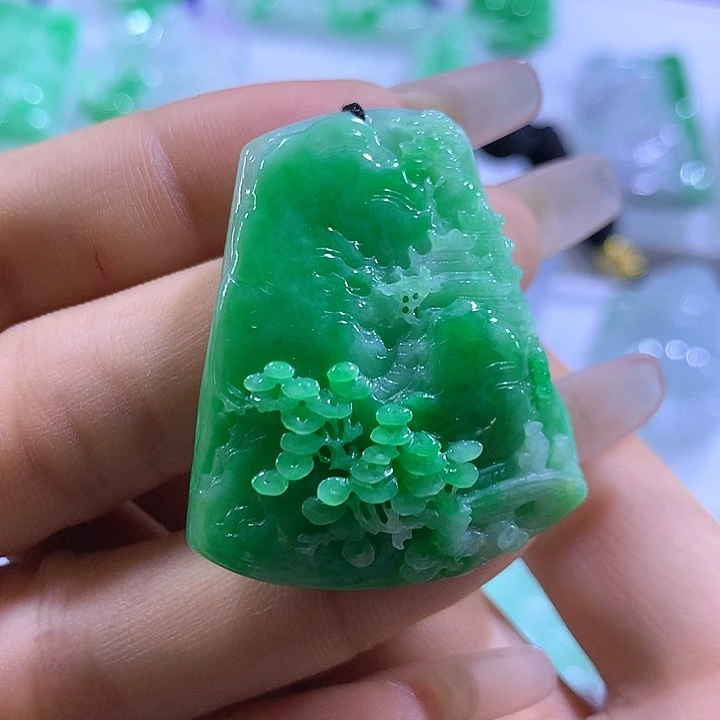 翡翠未镶嵌颈饰天然翡翠A货吊坠