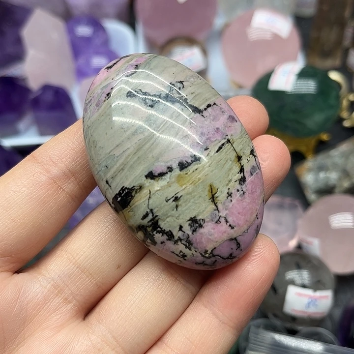 水晶未镶嵌珠宝半成品98克把玩