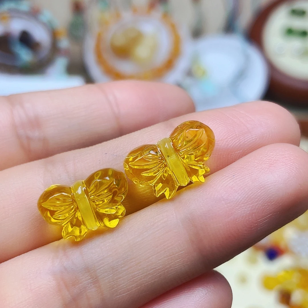 琥珀未镶嵌裸石发一个