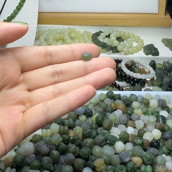 苍***舒未镶嵌和田玉珠宝半成品