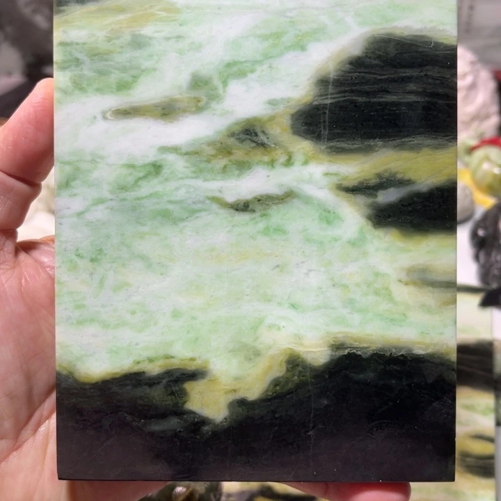 独山玉未镶嵌颈饰雅摆