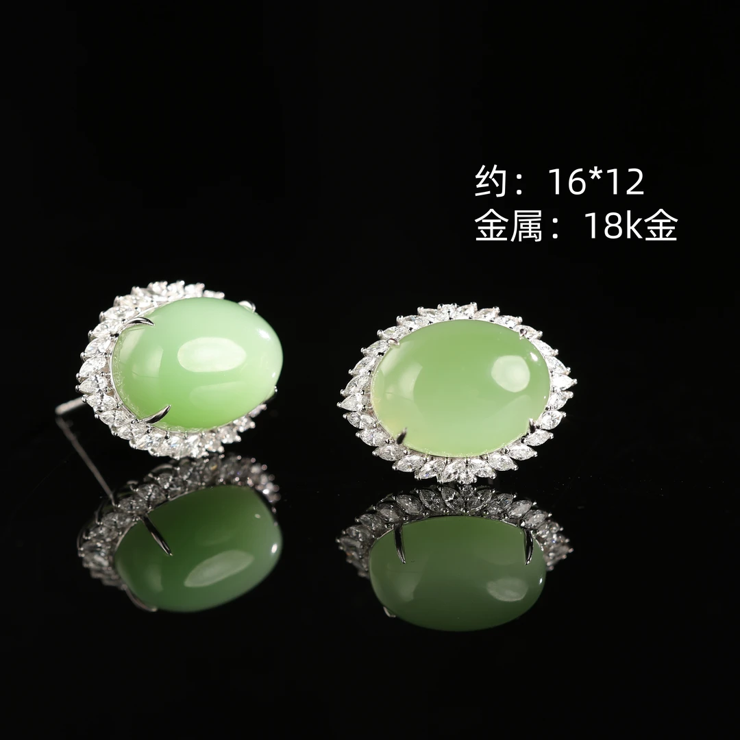 “洞察 ”大传承臻品和田玉高色黑羊洞猫眼大蛋面耳饰