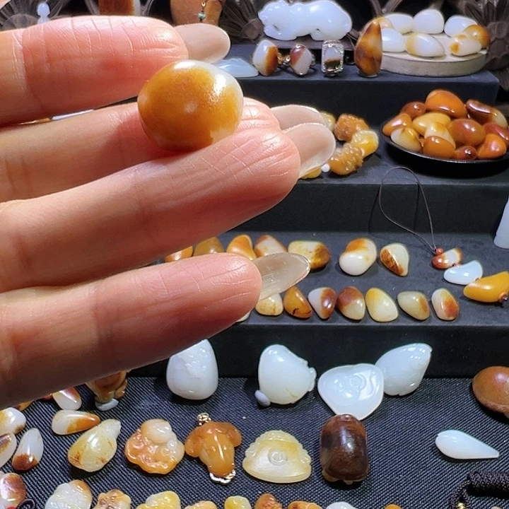 C***i和田玉（子料）未镶嵌吊坠(不含链)