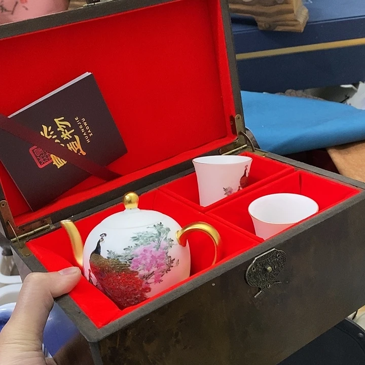 陶瓷艺术品及陶瓷制品