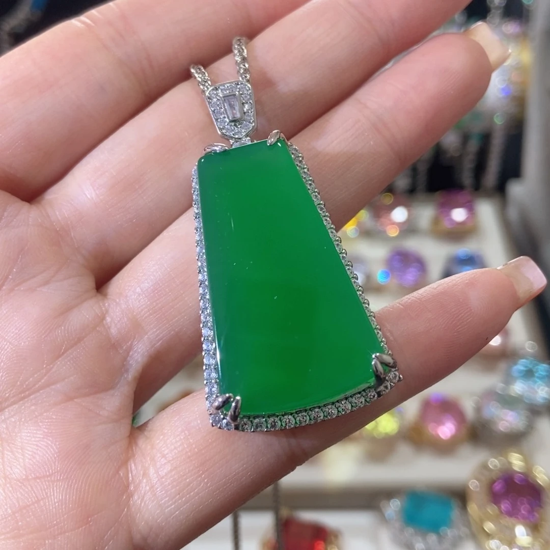 66锆石（处理）吊坠