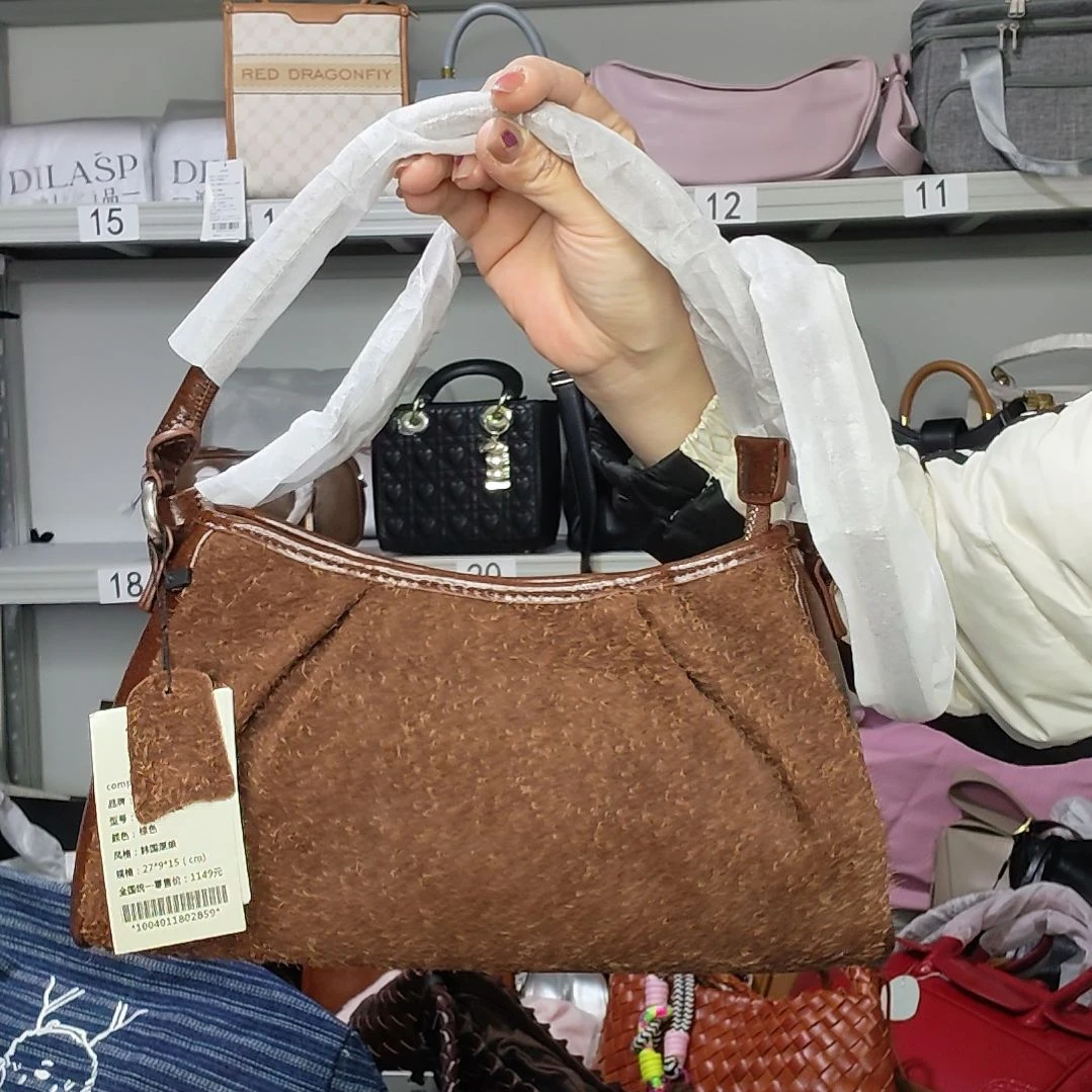 PVC小牛皮（革）牛津布羊皮（革）牛剖层皮革牛皮（革）小牛剖