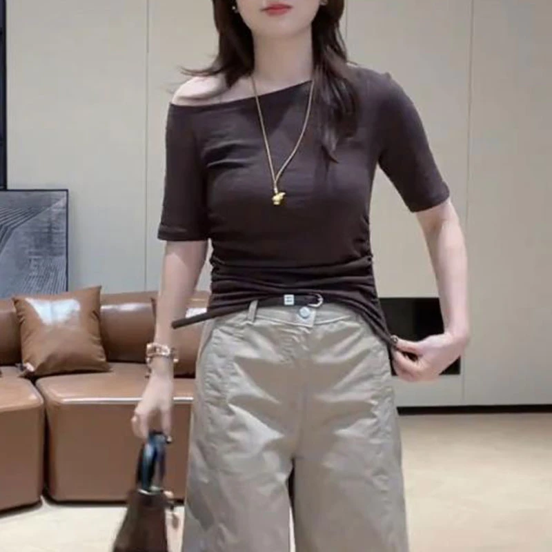 2025早秋季新款斜肩领褶皱收腰简约短袖T恤女士时尚修身显瘦上衣
