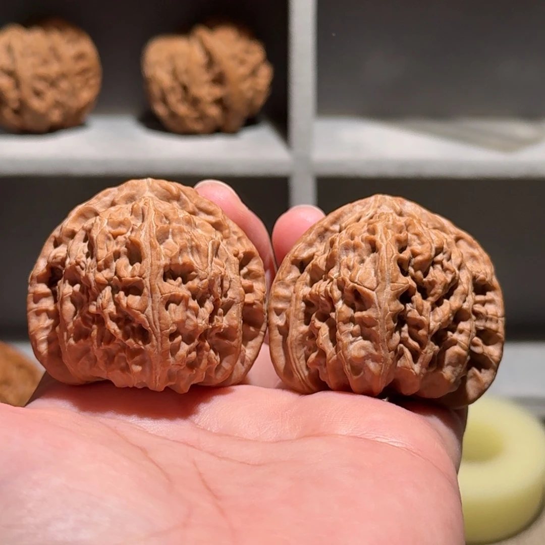 小***鲁文玩核桃把件44 尺全品三角白