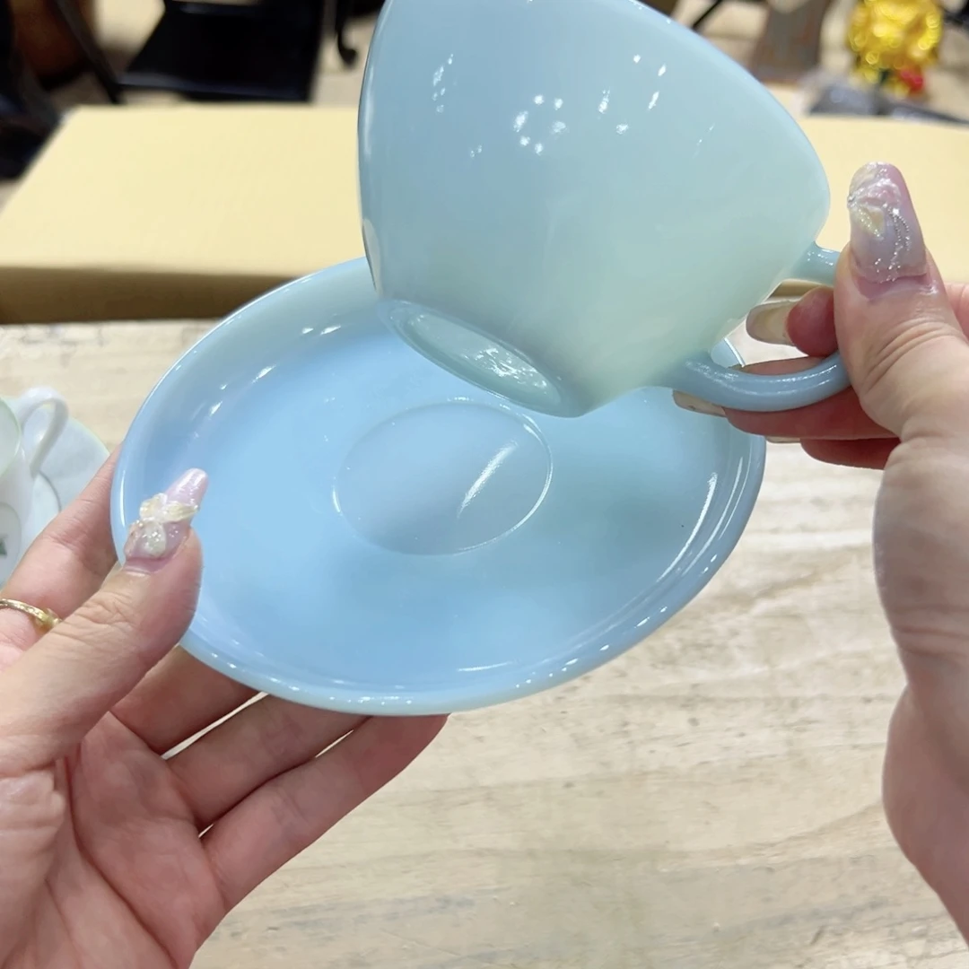 瓷片陶瓷和铝材料在