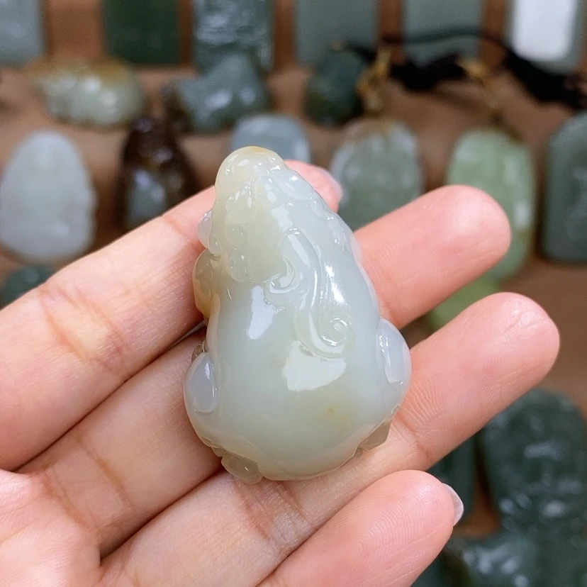 【闪购商品】和田玉未镶嵌挂件3**8