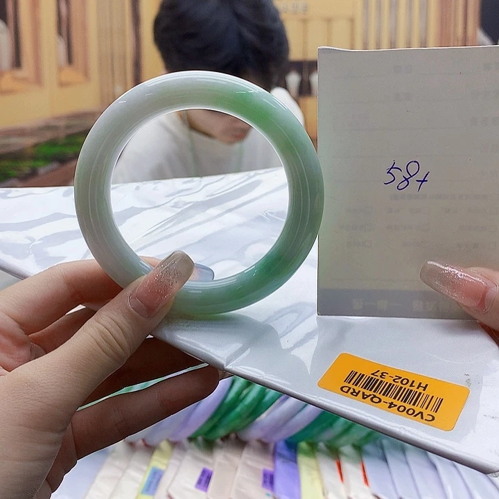 翡翠手镯未镶嵌Hh