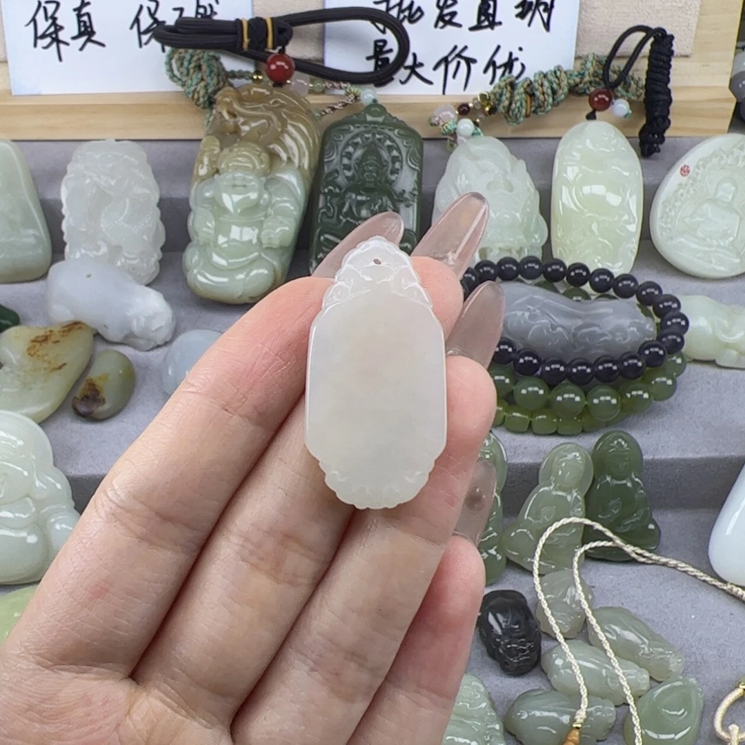 和田玉未镶嵌颈饰