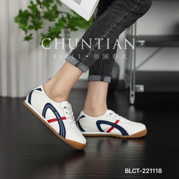 2025新款女鞋春秋今年流行的休闲鞋阿甘鞋真皮软底潮