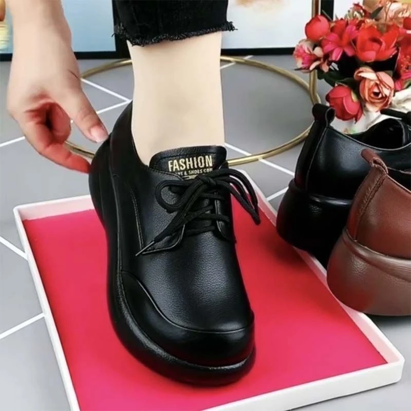 春秋季2025女单鞋新款乐福鞋女软底女士平底妈妈小皮鞋舒适工作鞋