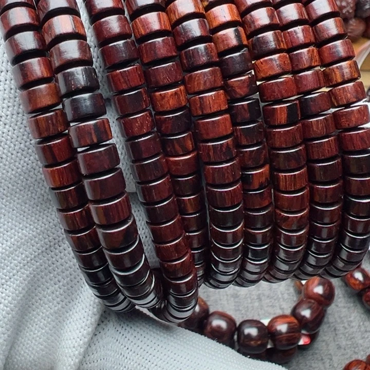 木海南红降4×7片片珠手串