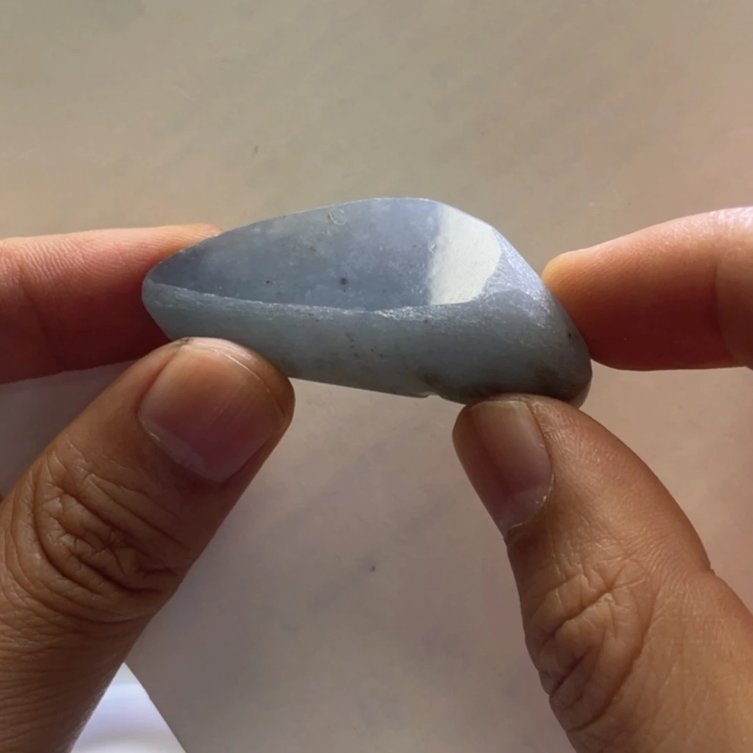 【闪购商品】翡翠未镶嵌颈饰如****。紫罗兰随形