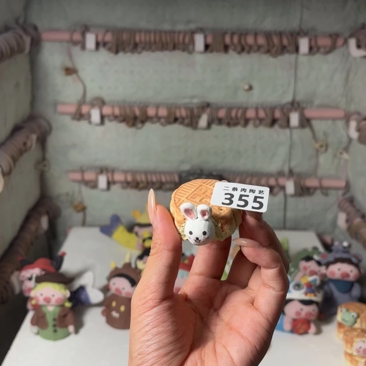 t***儿摆件景德镇陶瓷摆件猪猪猪