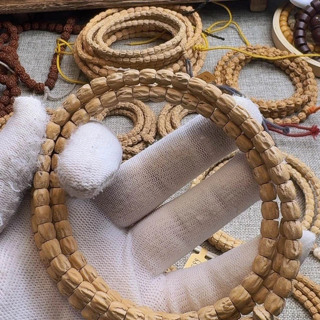 柏香籽/百香籽吊坠f***s