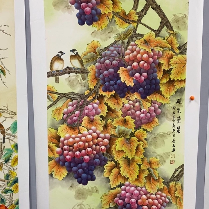 手绘作品等多种形式进行
