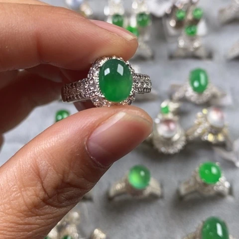 定制翡翠未镶嵌翡翠