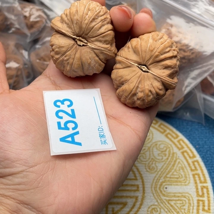 文玩核桃吊坠核桃