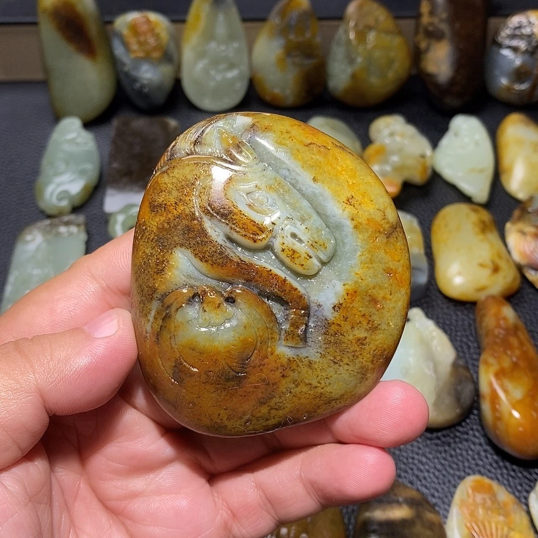 和田玉未镶嵌颈饰