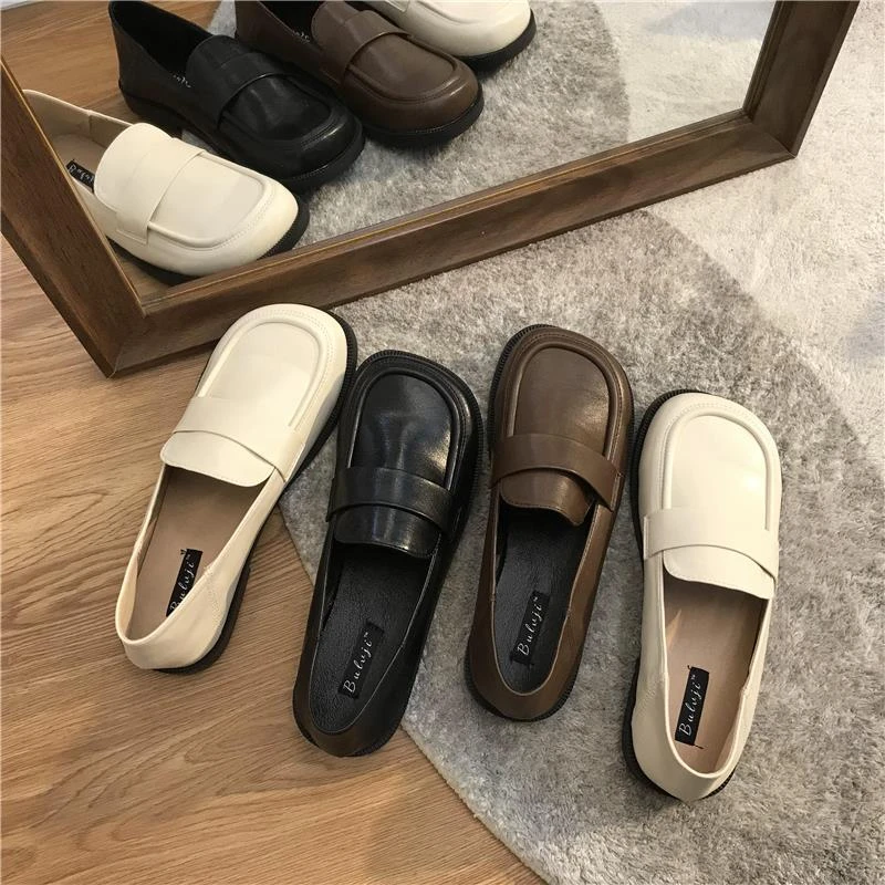 方头平底单鞋女秋季新款软皮一脚蹬懒人小皮鞋复古学生乐福鞋