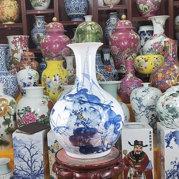 摆件景德镇陶瓷青花赏瓶
