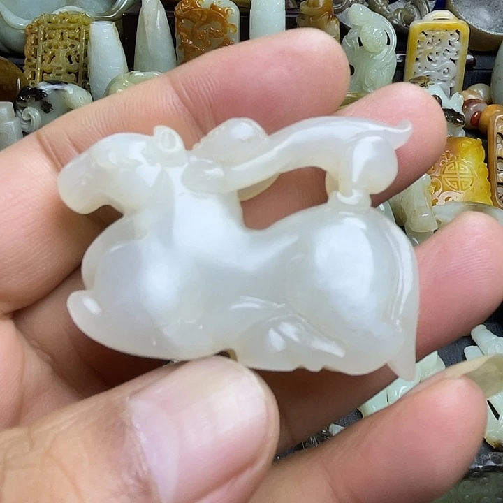 颈饰未镶嵌和田玉