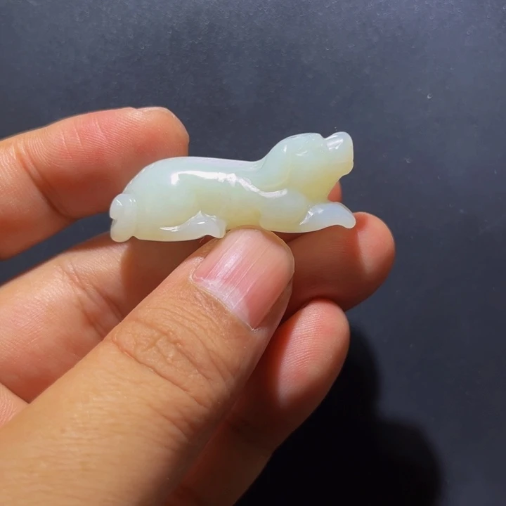 和田玉颈饰未镶嵌多***哥