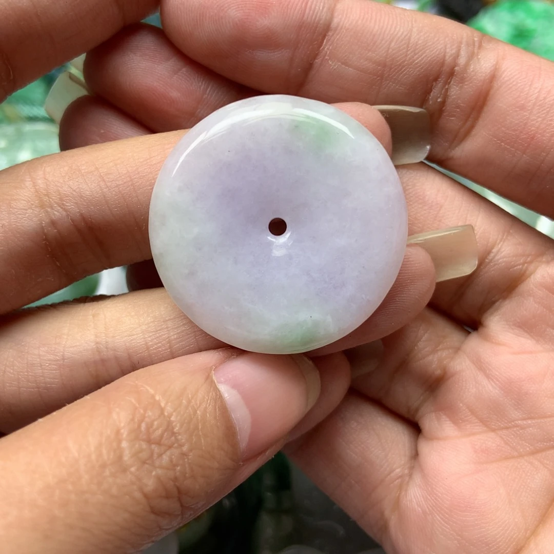 翡翠颈饰未镶嵌天然翡翠