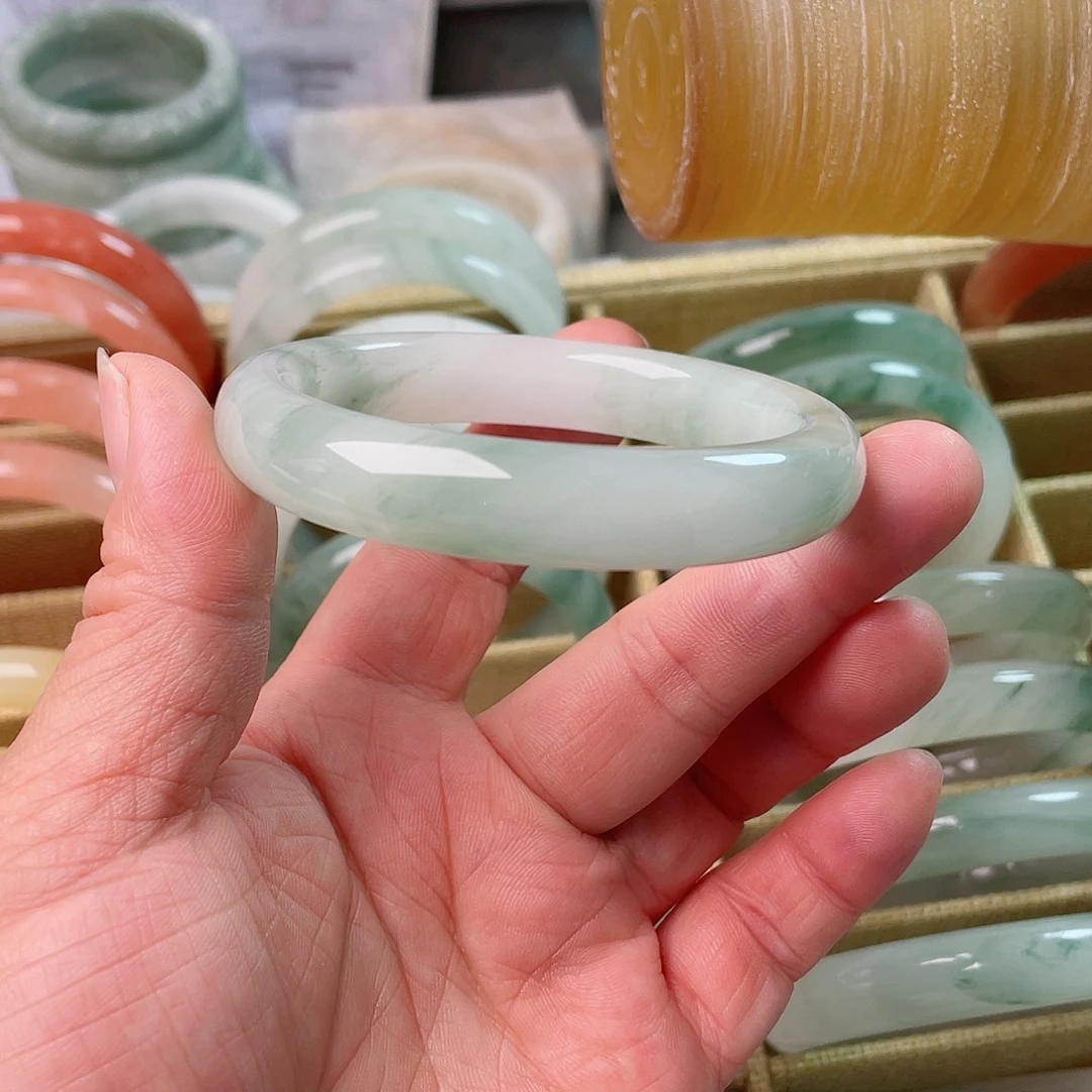 果***宝定制石英质玉（天山翠）