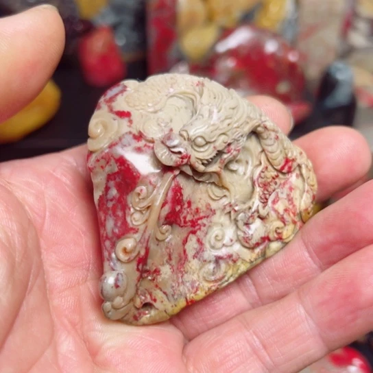 昌化鸡血石田黄鸡血手玩件