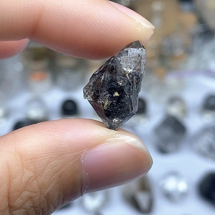 水晶颈饰未镶嵌共生闪灵钻