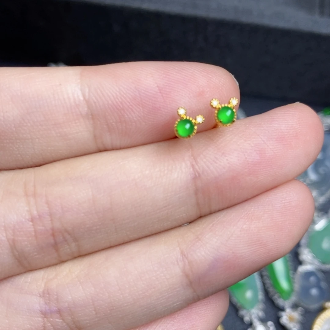 翡翠18K金镶嵌耳饰耳钉