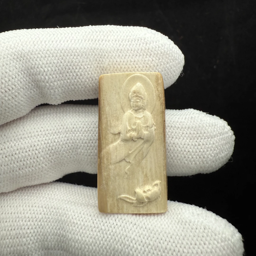 E5230天然猛犸 雕刻小牌子16*31.5mm一物一图假一罚十