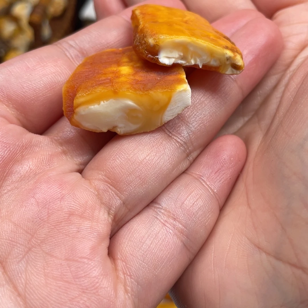 邋***王定制琥珀未镶嵌天然蜜蜡原石