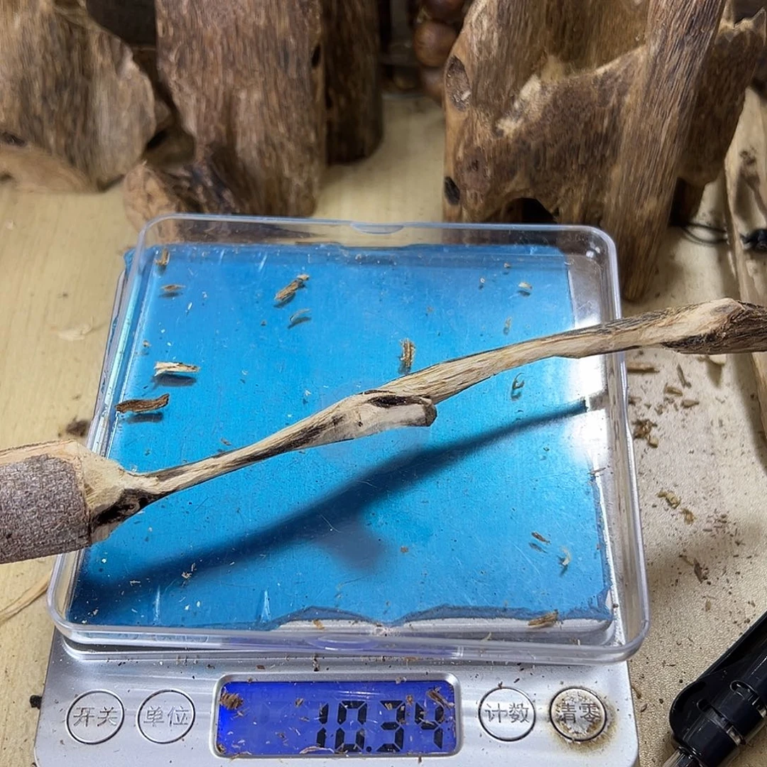 香料绿奇楠虫漏摆件白棋