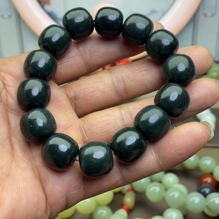 和田玉未镶嵌手链