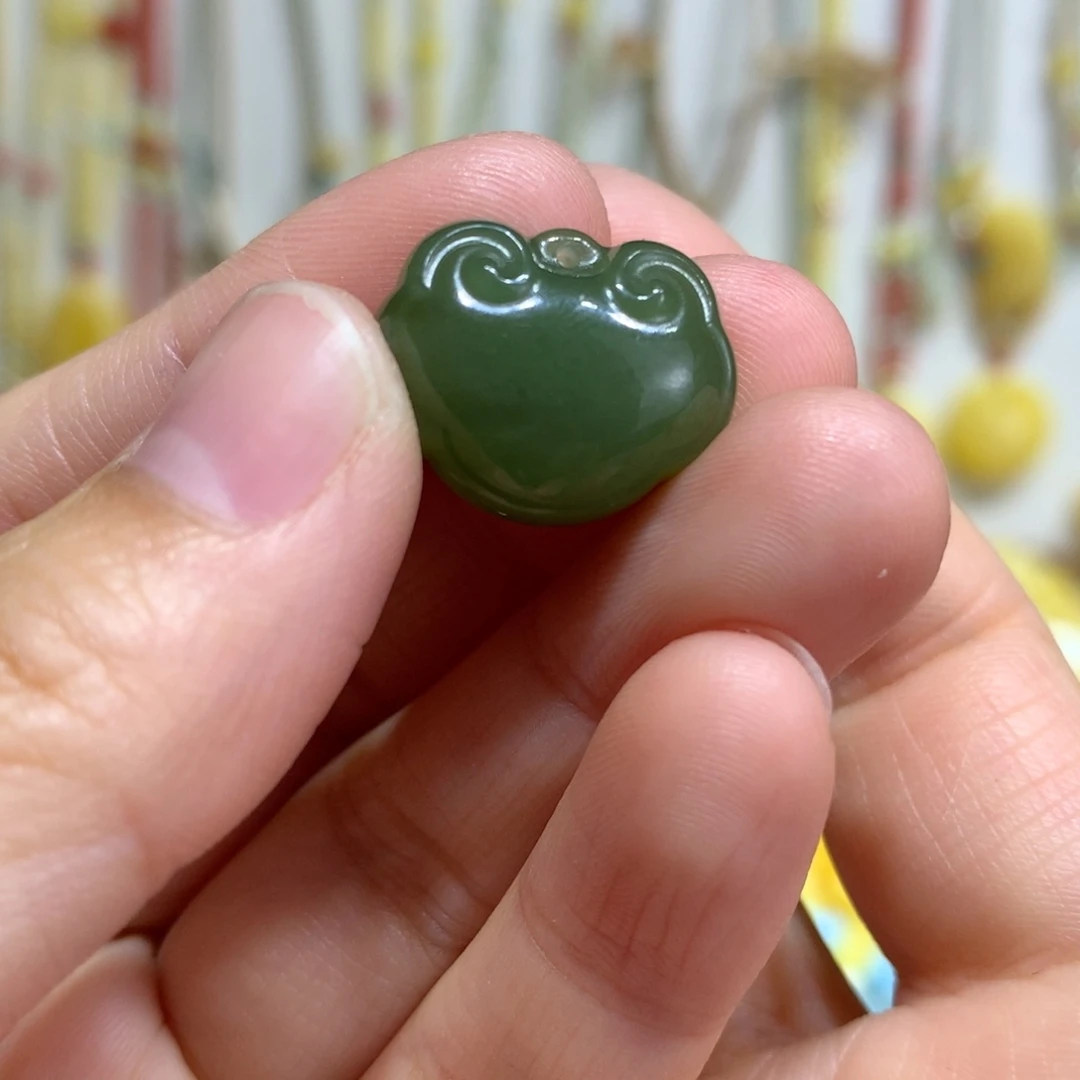 和田玉未镶嵌珠宝半成品特价