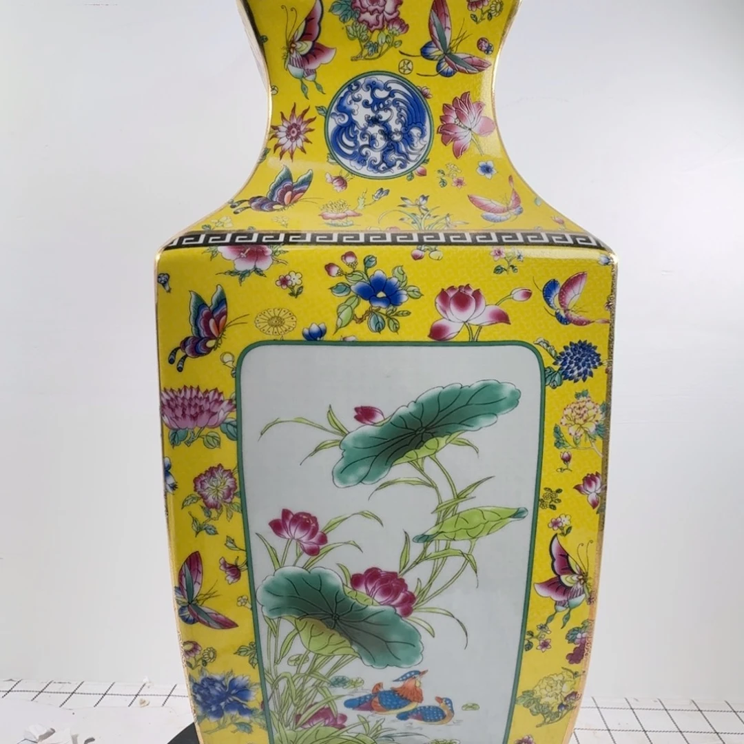 波***瓶粉彩花鸟纹陶瓷瓶