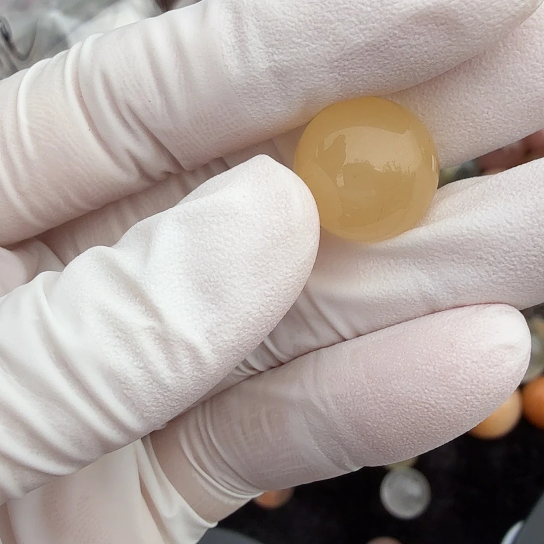 吴***吴未镶嵌水晶珠宝半成品兔毛13.6mm定制不退换