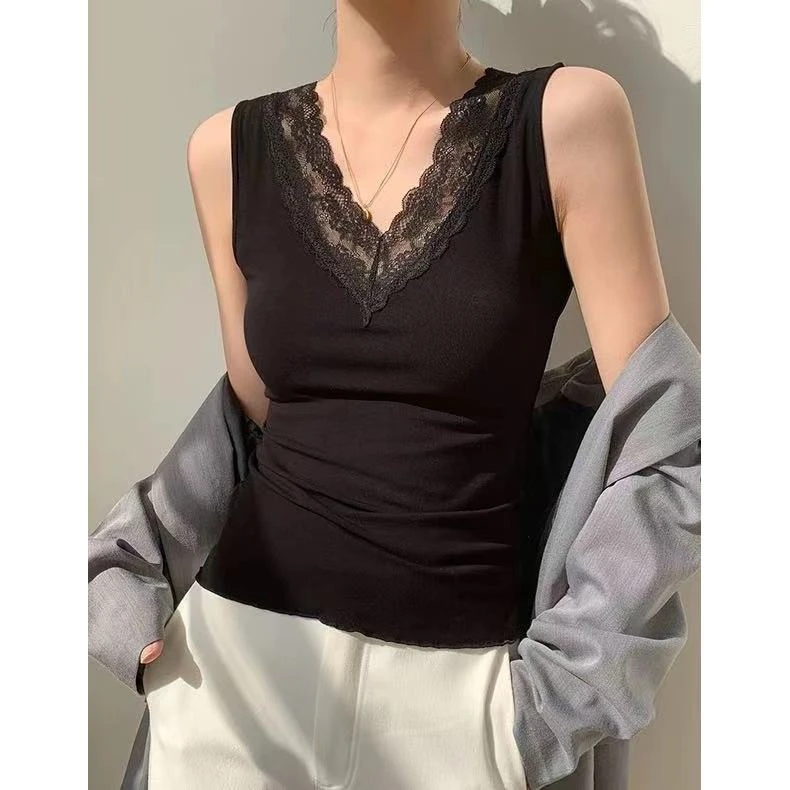 [麦霓严选]蕾丝边V领弹力百搭背心9047