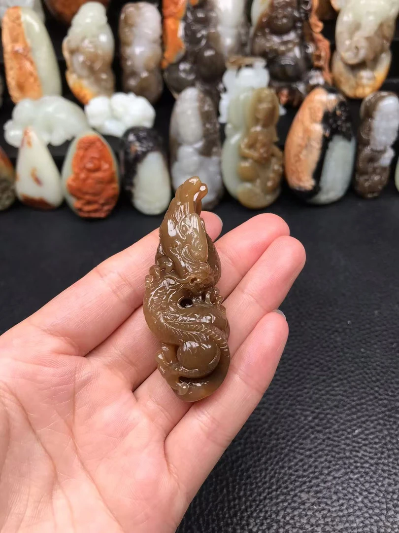 和田玉龙，降龙，龙腾四海