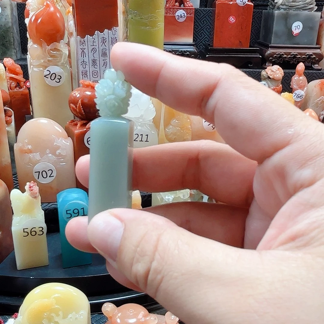 寿山石印石天青玫瑰